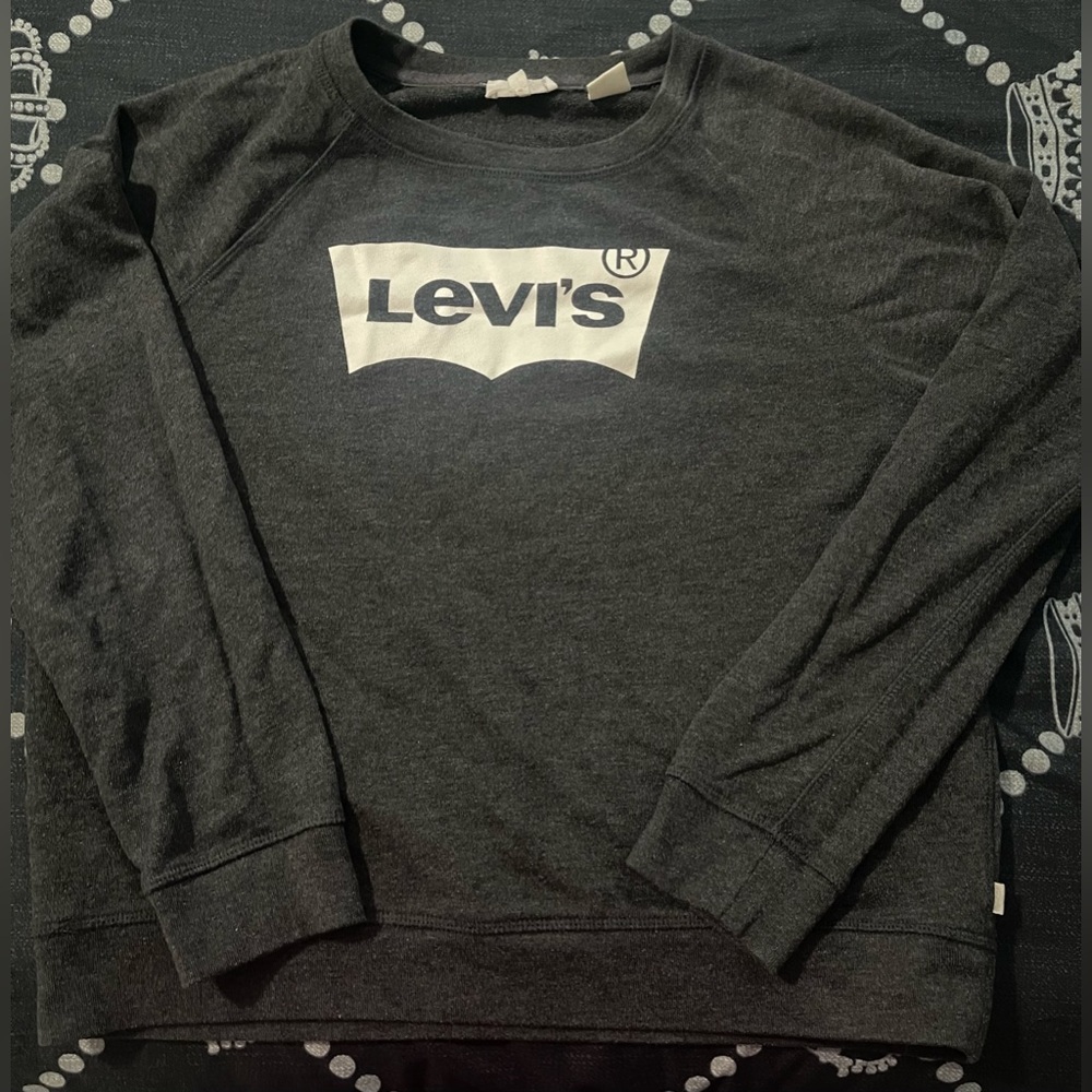 MOVING SALE!!$6!!Levi’s Sweatshirt